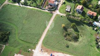 Zemljišče Kršan, 919m2