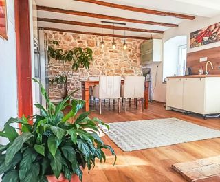 Hiša Režanci, Svetvinčenat, 294m2