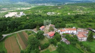 Istra Labin, Veliko posestvo s 3 kamnitimi hišami