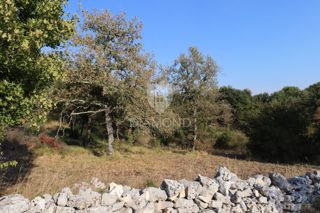Stavbno zemljišče na iskani lokaciji v bližini Bal