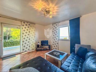 Umag, okolica, udobno stanovanje s pogledom na morje!