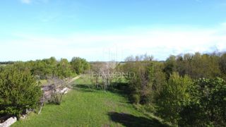 Poreč – Okolica – Gradbena Parcela na Čudoviti Lokaciji