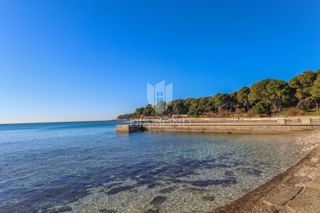 PRILOŽNOST! Cenovno ugodno stanovanje na vrhunski lokaciji v Puli! 