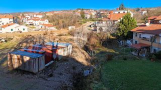 Viškovo, gradbeno zemljišče s projektom za 3 stanovanja