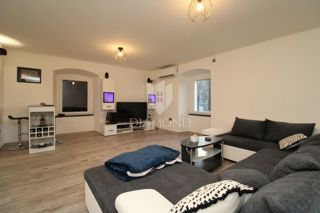 Apartmaj Orehovica, Rijeka, 74m2