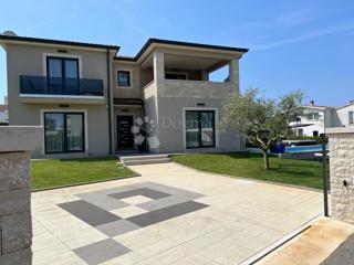 Hiša Poreč, 320m2