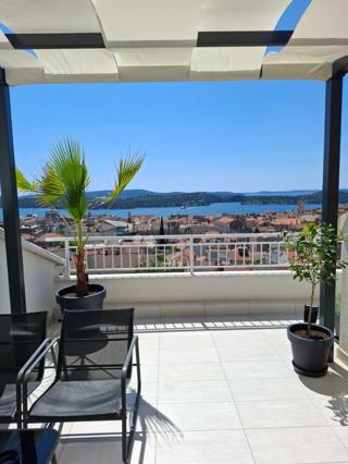 Stanovanje Varoš, Šibenik, 64m2