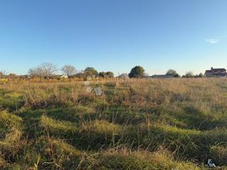 Zazidljivo zemljišče Svetvinčenat, 858m2