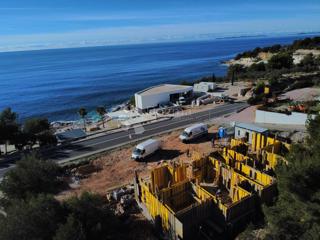 PRIMOŠTEN - PRITLIČJE PRVA VRSTA DO MORJA