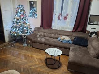 Hiša Retfala, Osijek, 269m2