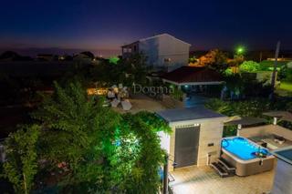 Hiša Sukošan, 345m2