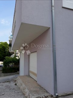 Hiša Omiš, 225,09m2