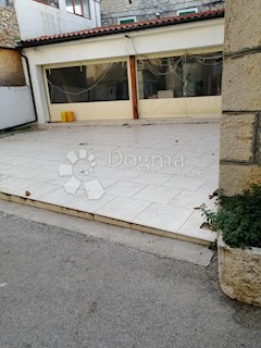 Poslovni prostor Vodice, 339m2