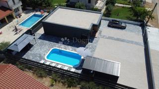 Hiša Ninski Stanovi, Nin, 107m2