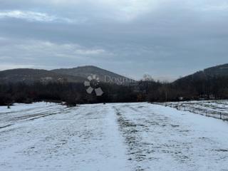 Zazidljivo zemljišče Ličko Cerje, Lovinac, 4.350m2