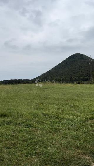 Zazidljivo zemljišče Debelo Brdo I, Gospić - Okolica, 4.035m2