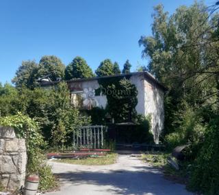 Zazidljivo zemljišče Ogulin, 1.621m2