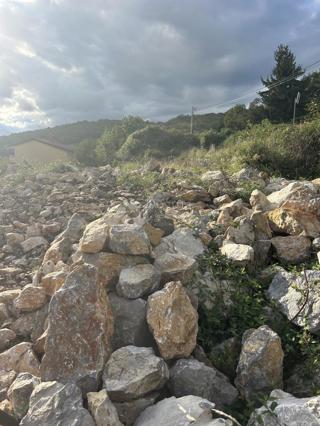 Zazidljivo zemljišče Kastav, 800m2