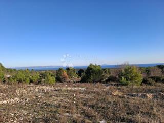 Fantastično zemljišče s panoramskim razgledom - 1004 m2