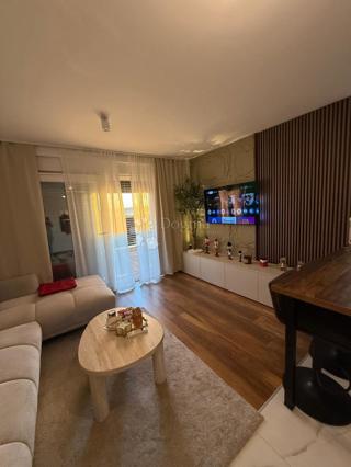 Stanovanje Kaštel Kambelovac, Kaštela, 55m2