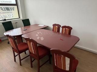 Poslovni prostor Novi Marof, 24,61m2