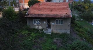 Hiša Knin, 75m2