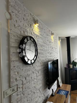 Hiša Gornji Kneginec, 542m2