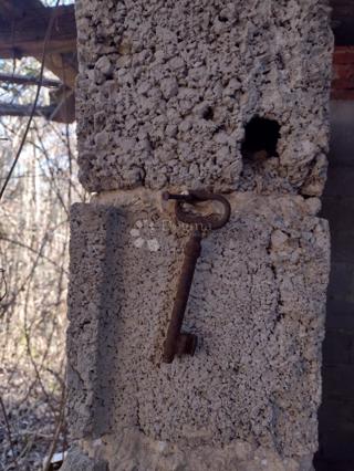 Zazidljivo zemljišče  1690m2 plus 6.7ha