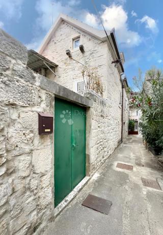 Hiša Kaštel Stari, Kaštela, 160m2