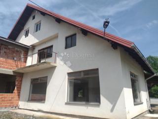 Poslovni prostor Batinova Kosa, Topusko, 700m2