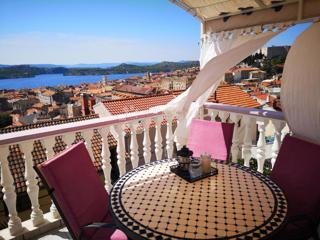 Stanovanje Grad, Šibenik, 116m2
