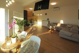 Hiša Kopačevo, Bilje, 370m2