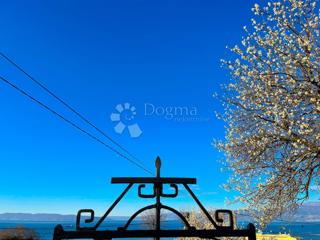 Hiša Kostrena, 150m2