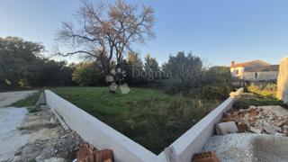 Zazidljivo zemljišče Kavran, Marčana, 933m2