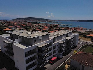 Stanovanje Trogir, 82,39m2