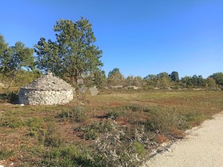 Zemljišče Peroj, Vodnjan, 504m2