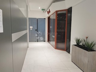 Poslovni prostor Donji grad, Donji Grad,  Trg Drage Iblera, 18,70m2