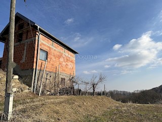 Hiša Falinić Breg, Cestica, 1.559m2