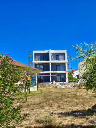 Stanovanje Povljana, 57m2