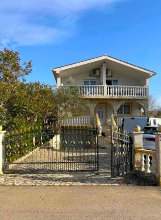 FANTASTIČNO APARTMAN 100m od PLAŽE!