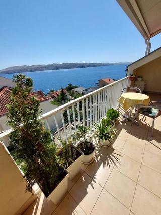 Apartma Karlobag, 46m2