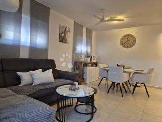 Stanovanje Okrug Gornji, Okrug, 58,50m2