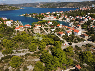 ZA INVESTITORJE - Atraktivna gradbena parcela s čudovitim razgledom na morje!