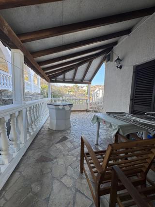 Hiša Šilo, Dobrinj, 350m2