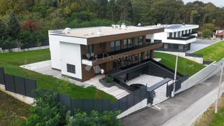 Hiša Donji Trpuci, Brezovica, 645m2