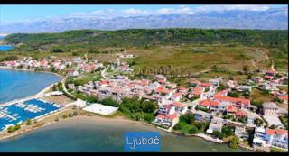 Zazidljivo zemljišče Ljubač, Ražanac, 960m2