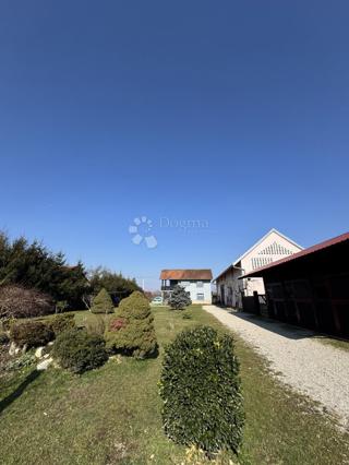 Hiša Konak, Vrbovec, 240m2