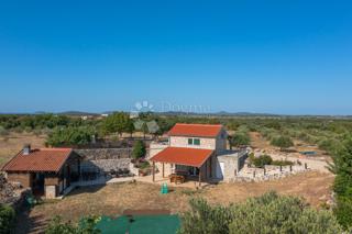 Hiša Zaton, Šibenik - Okolica, 125m2