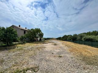 Zazidljivo zemljišče Loborika, Marčana, 430m2