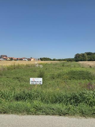 Zazidljivo zemljišče Kraljevečki Novaki, Sesvete, M, 3.018m2